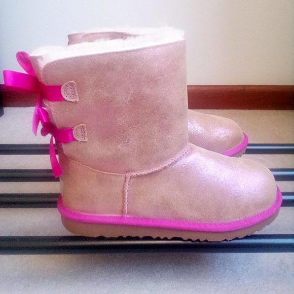 UGG Kids Bailey Water Resistant Shearling Boot NEW - Picture 5 of 7